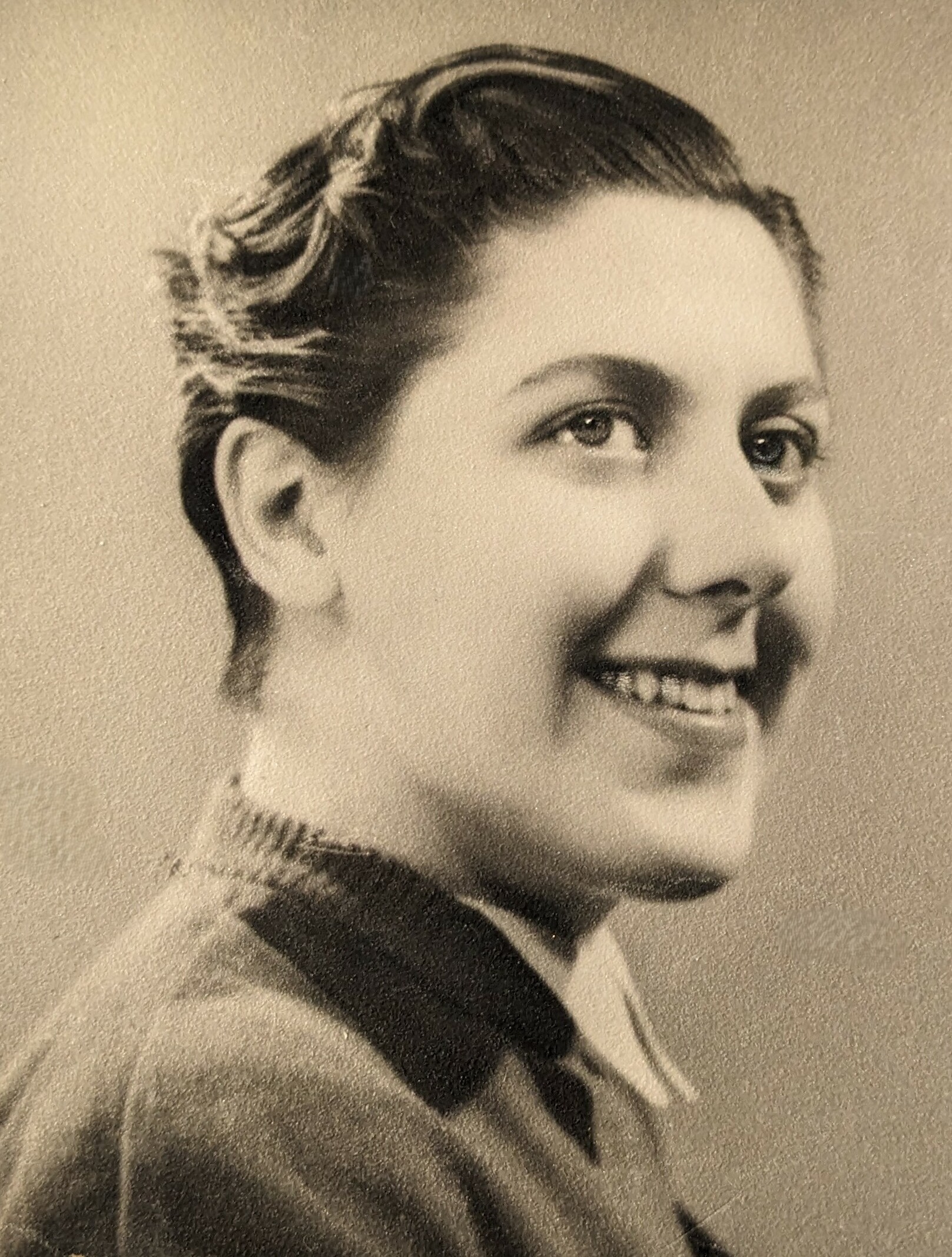 Lillian Venesoen